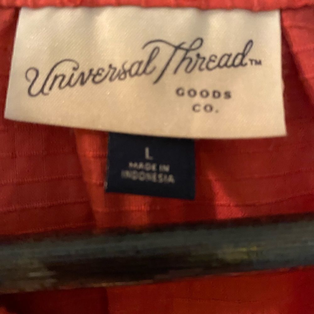 Universal Thread Target Oversized Orange Top - Picture 5 of 6